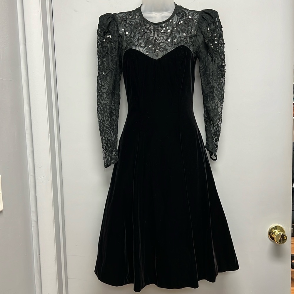Vintage Niki Velvet and Sequined Lace Party Dress Size 8